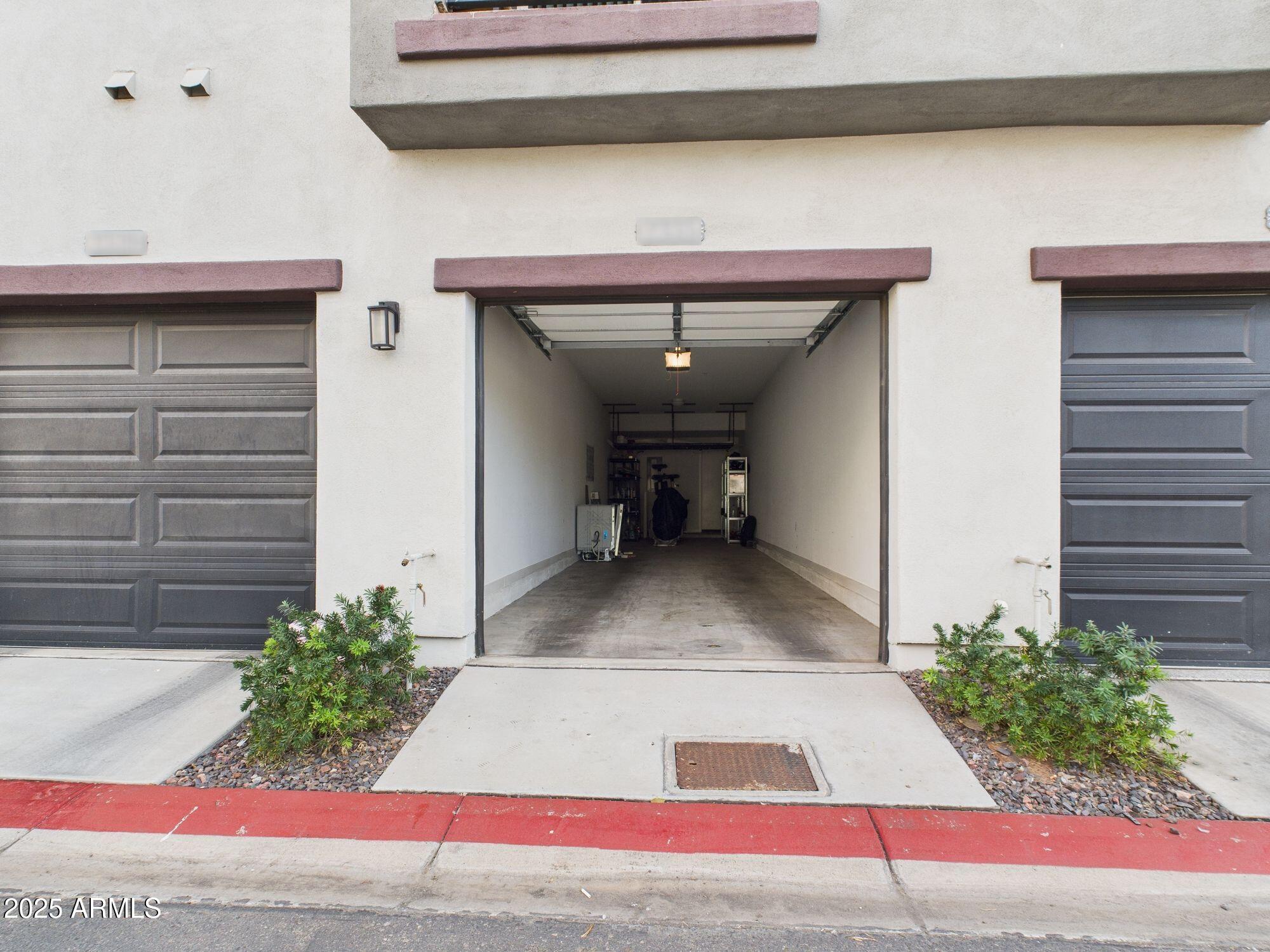 2335 E HIDALGO Avenue