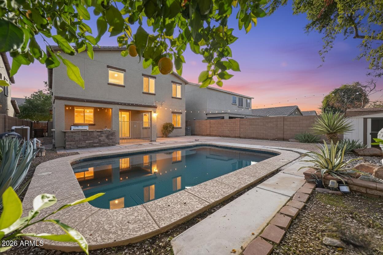 3850 E Longhorn Street