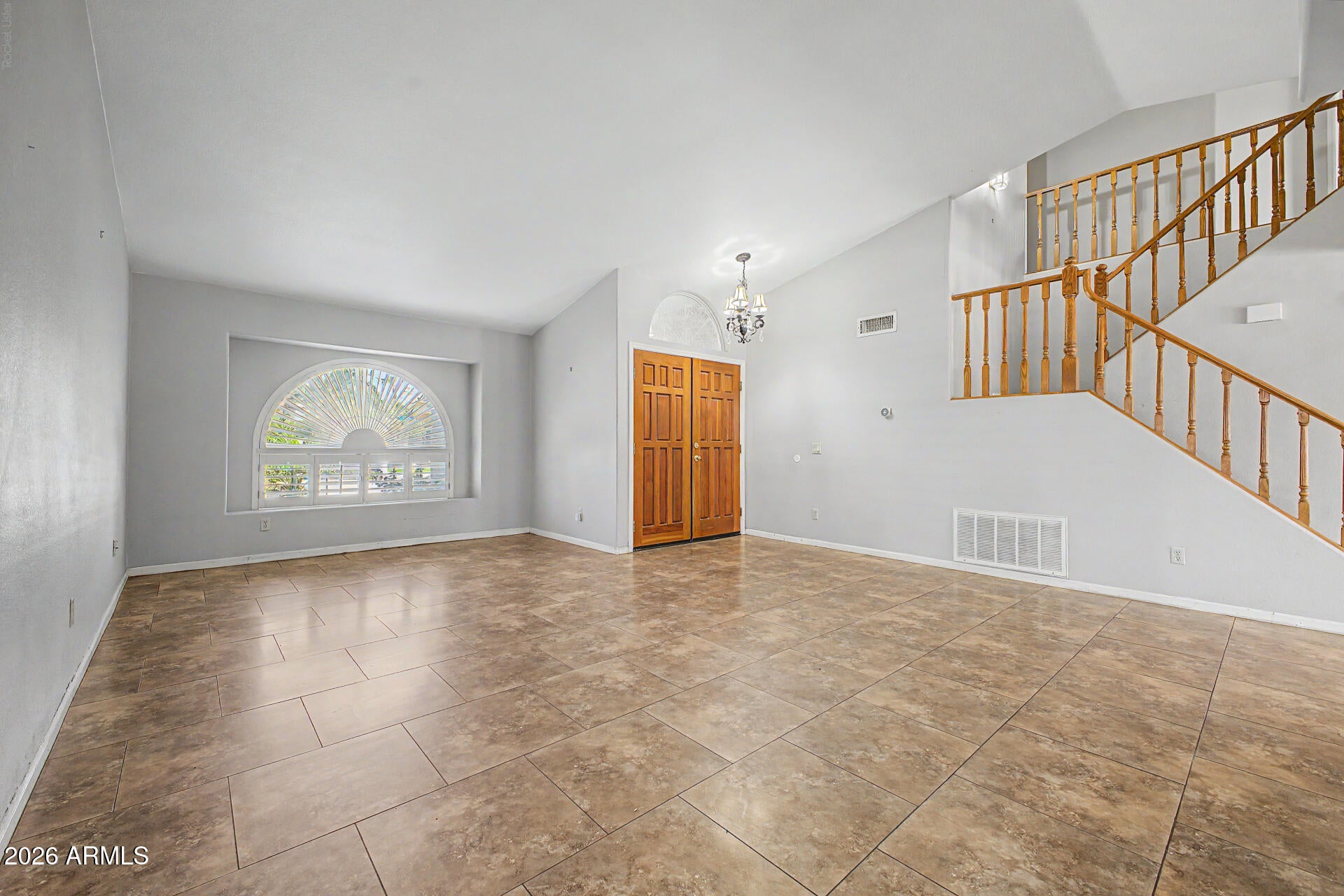 1201 E SEAHORSE Lane