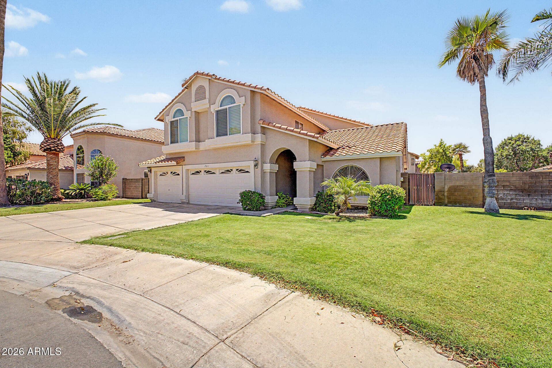 1201 E SEAHORSE Lane