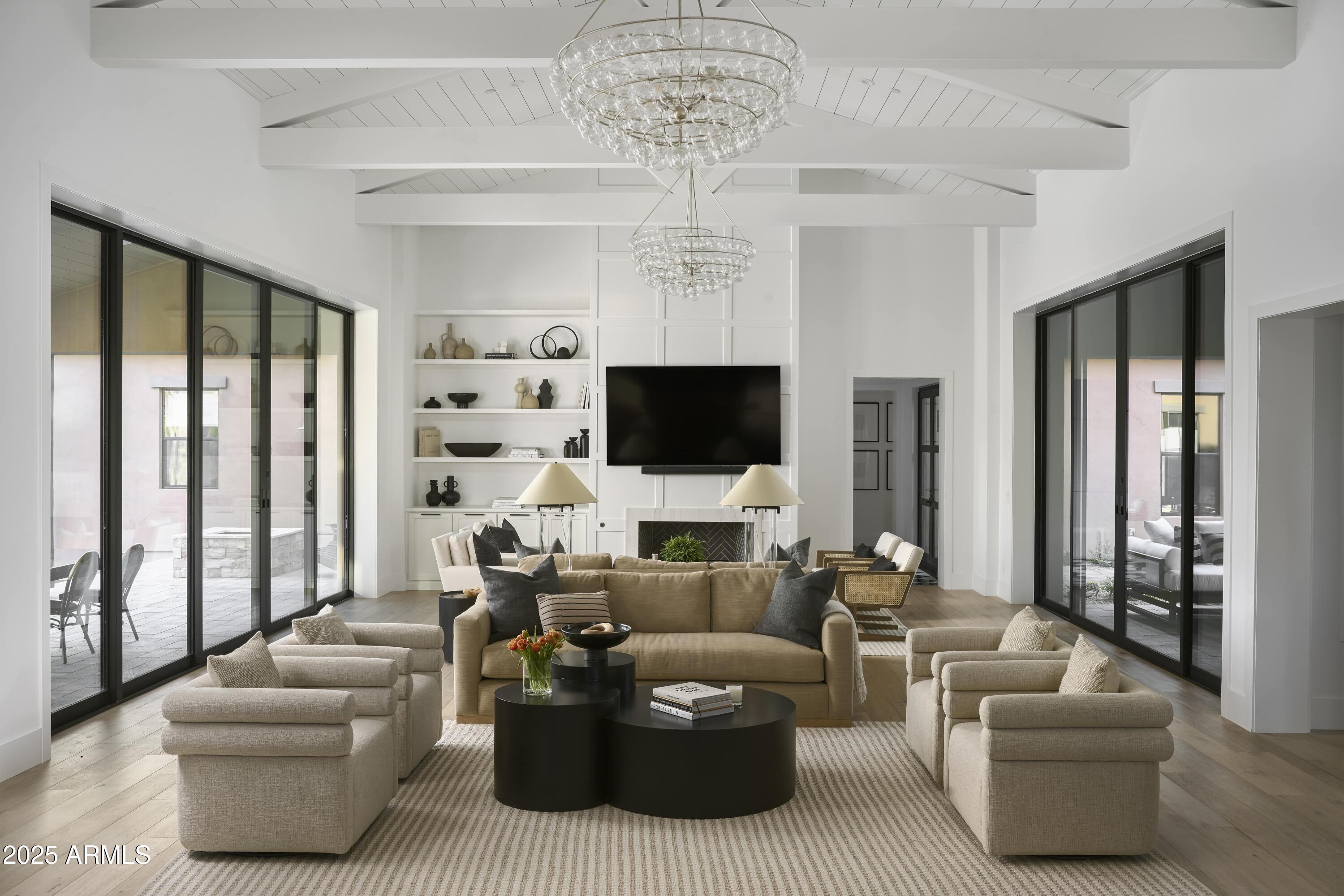 9913 E WINTER SUN Drive