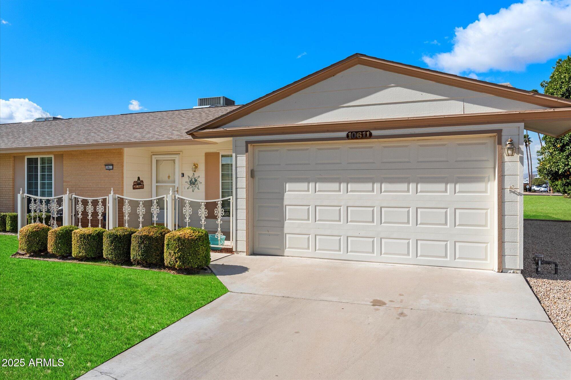 10611 W CAMELOT Circle