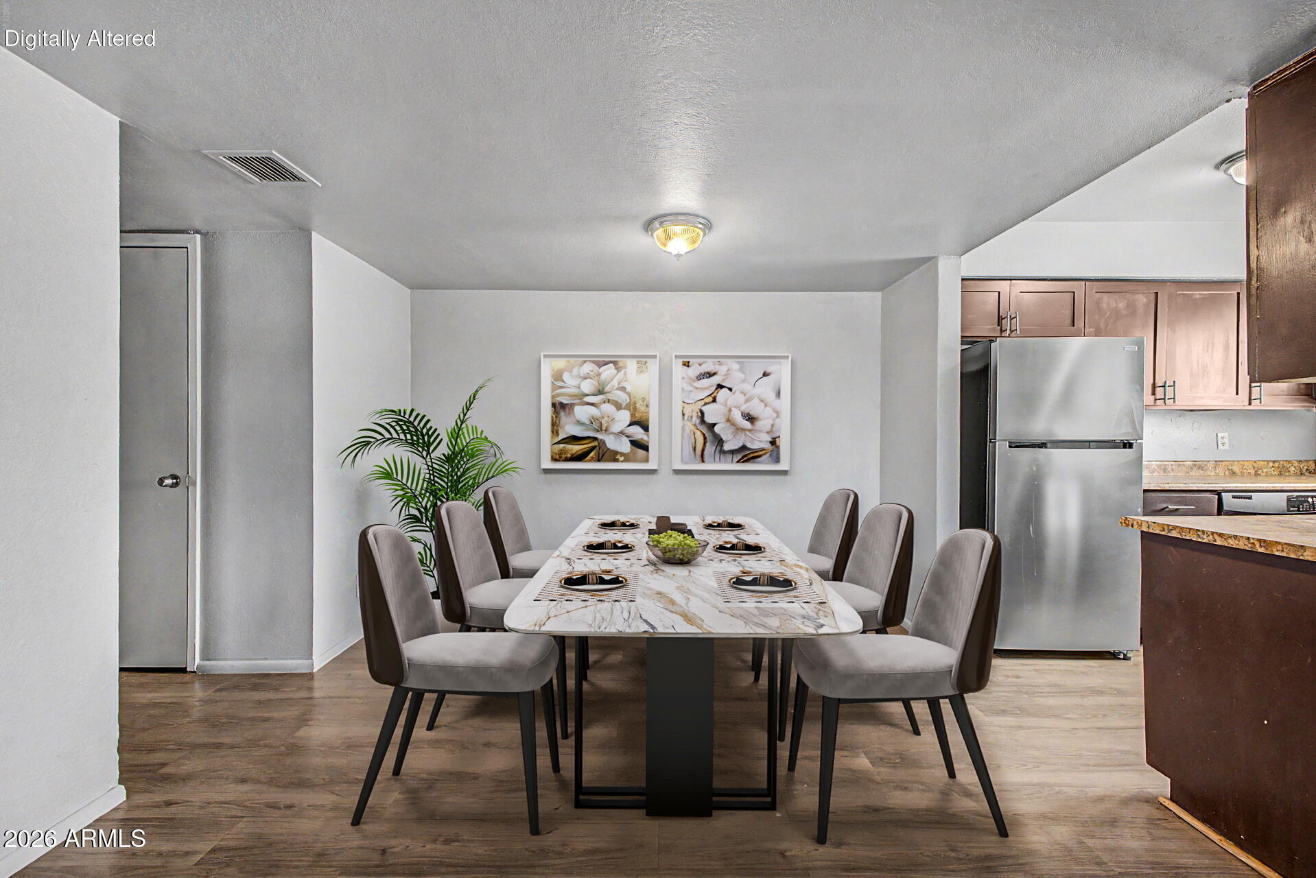 1209 N 47TH Place