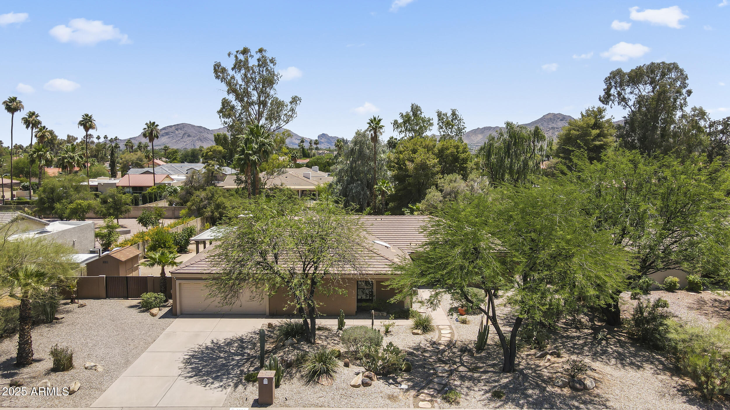 4901 E SUNNYSIDE Drive