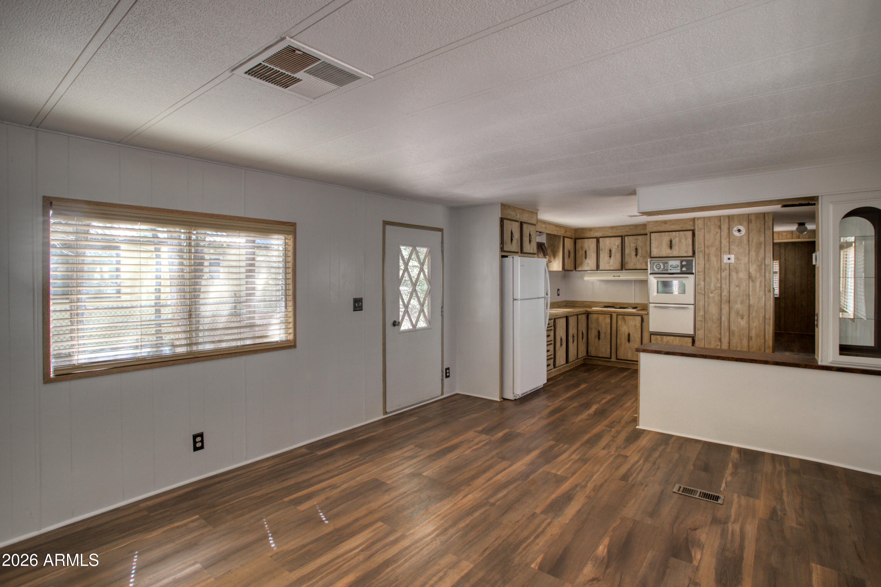 5857 BRONCO Lane