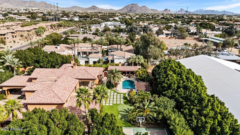 Photo of 11571 E Cochise Drive, Scottsdale, AZ 85259 (MLS # 7001708)