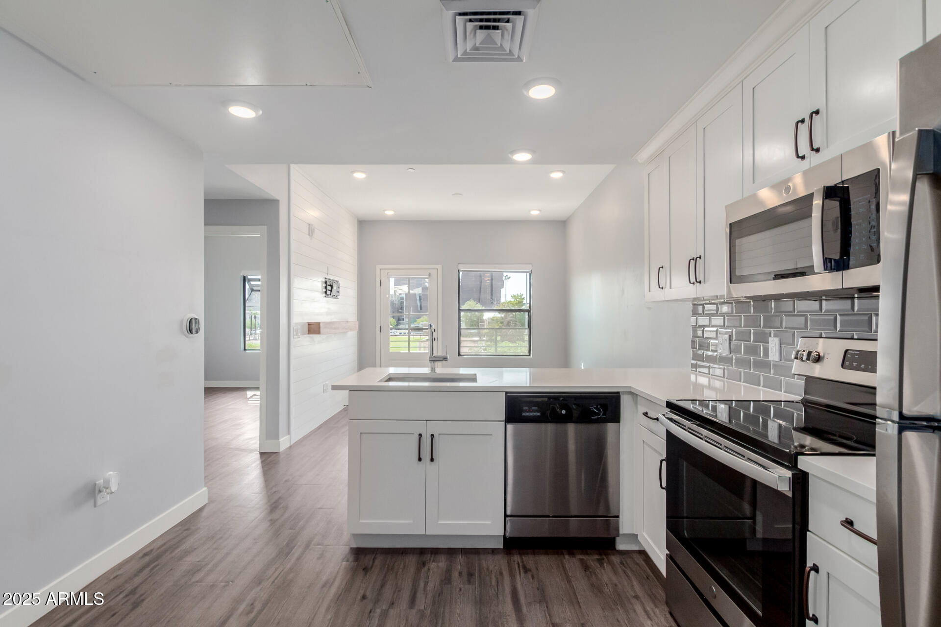 475 N 9th Street Unit 303