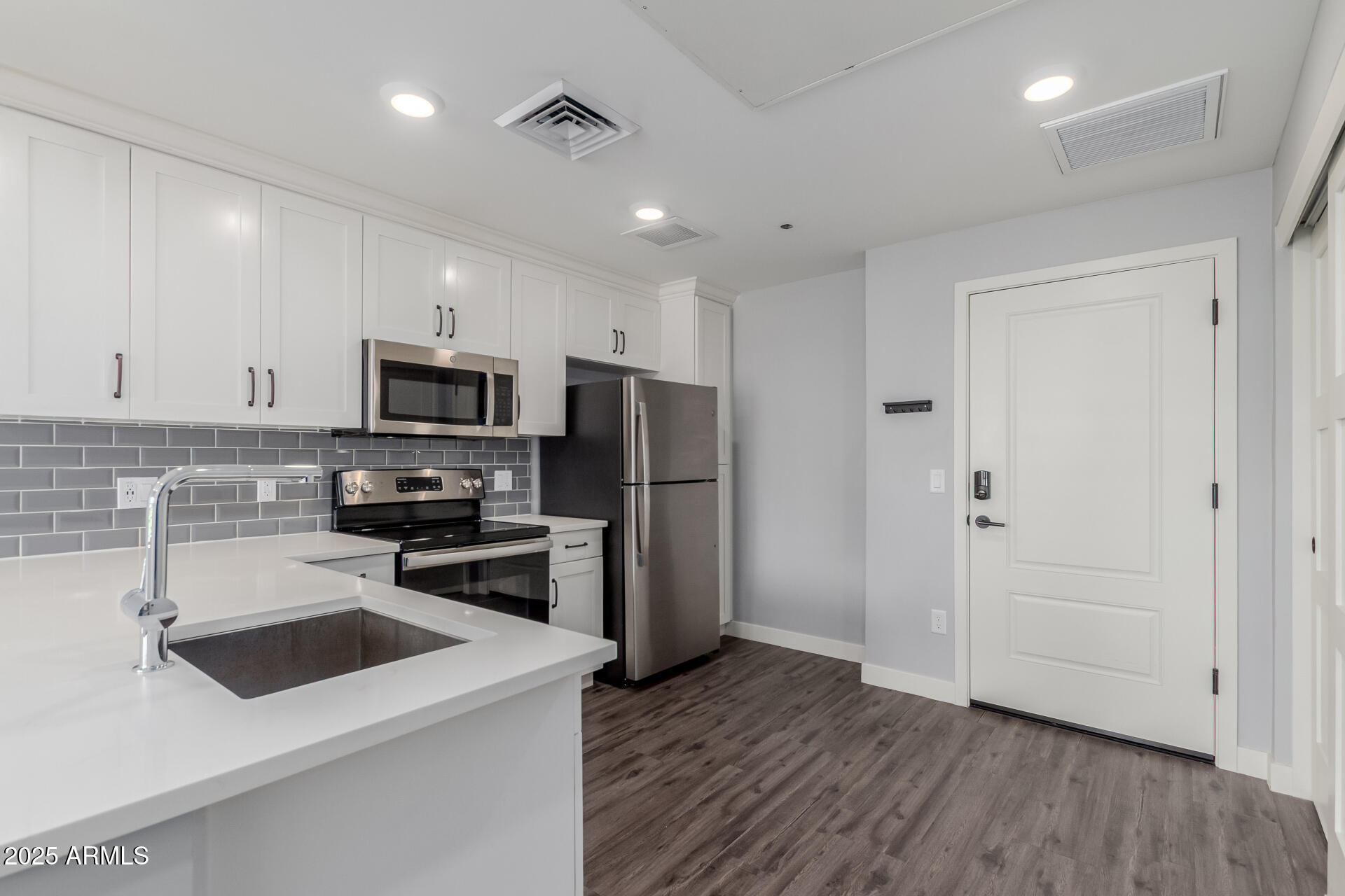 475 N 9th Street Unit 303
