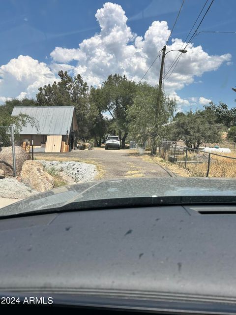 A home in Yarnell