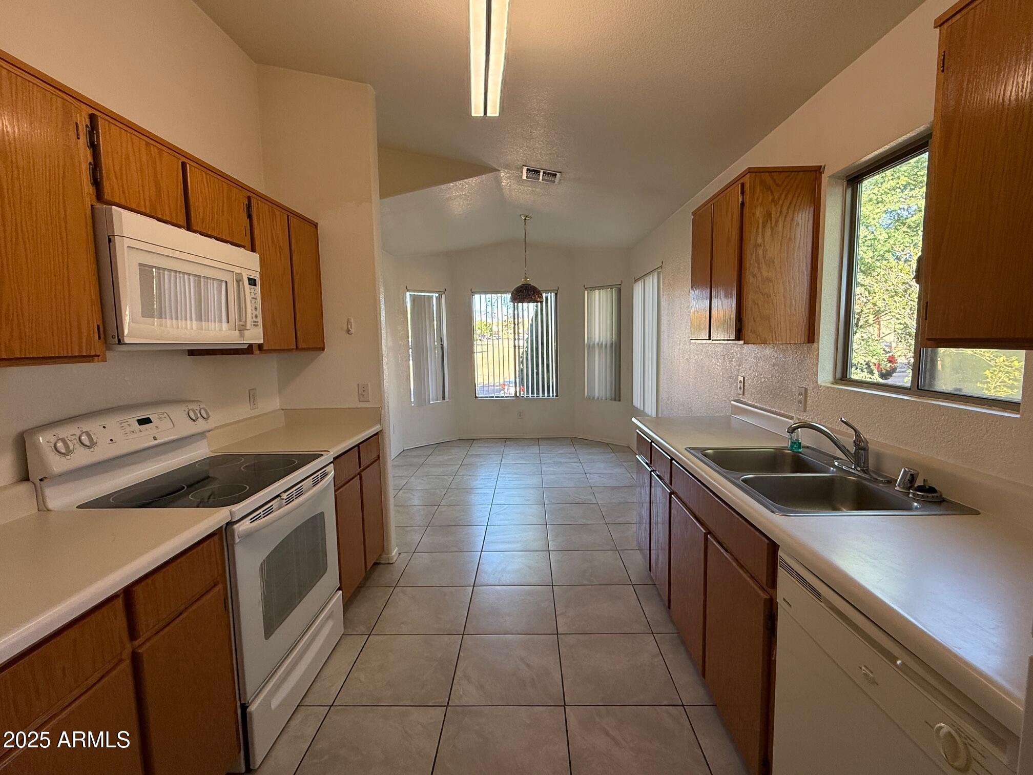 2013 PASEO EL PASO --