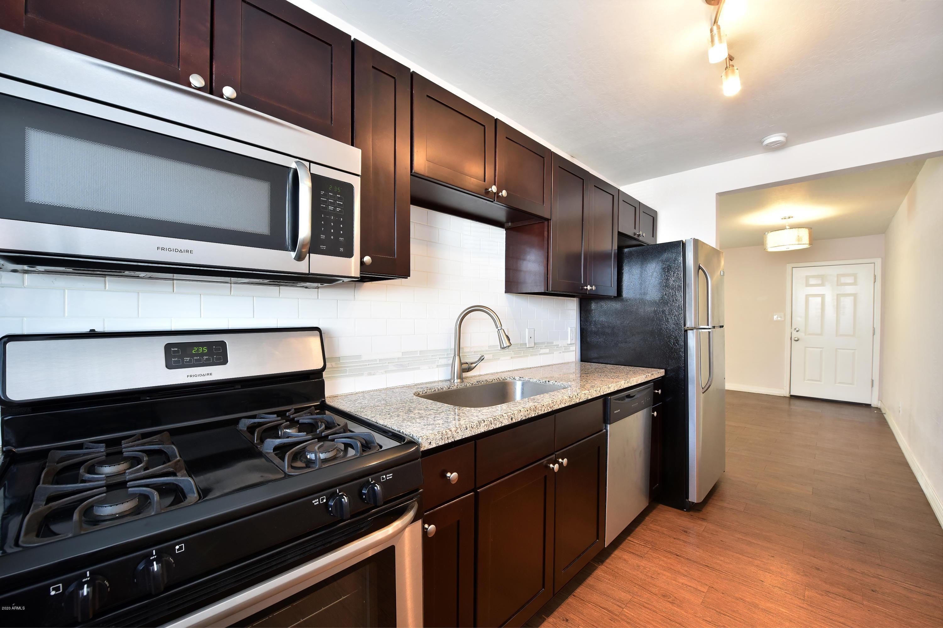 502 E Mariposa Street Apt 201