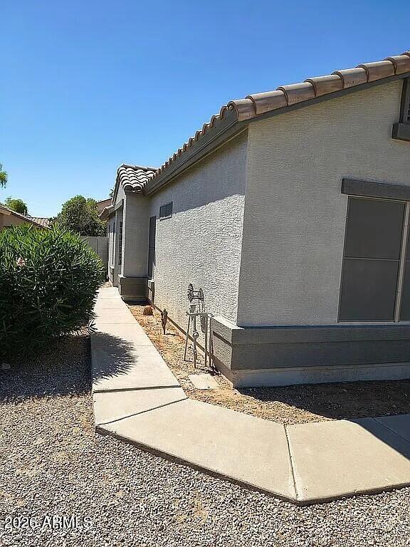 9313 E OBISPO Avenue