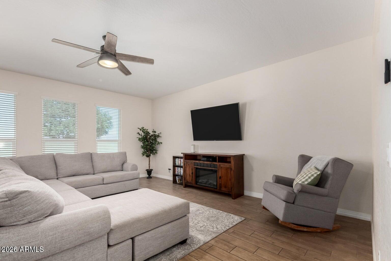 11548 E CORBIN Avenue