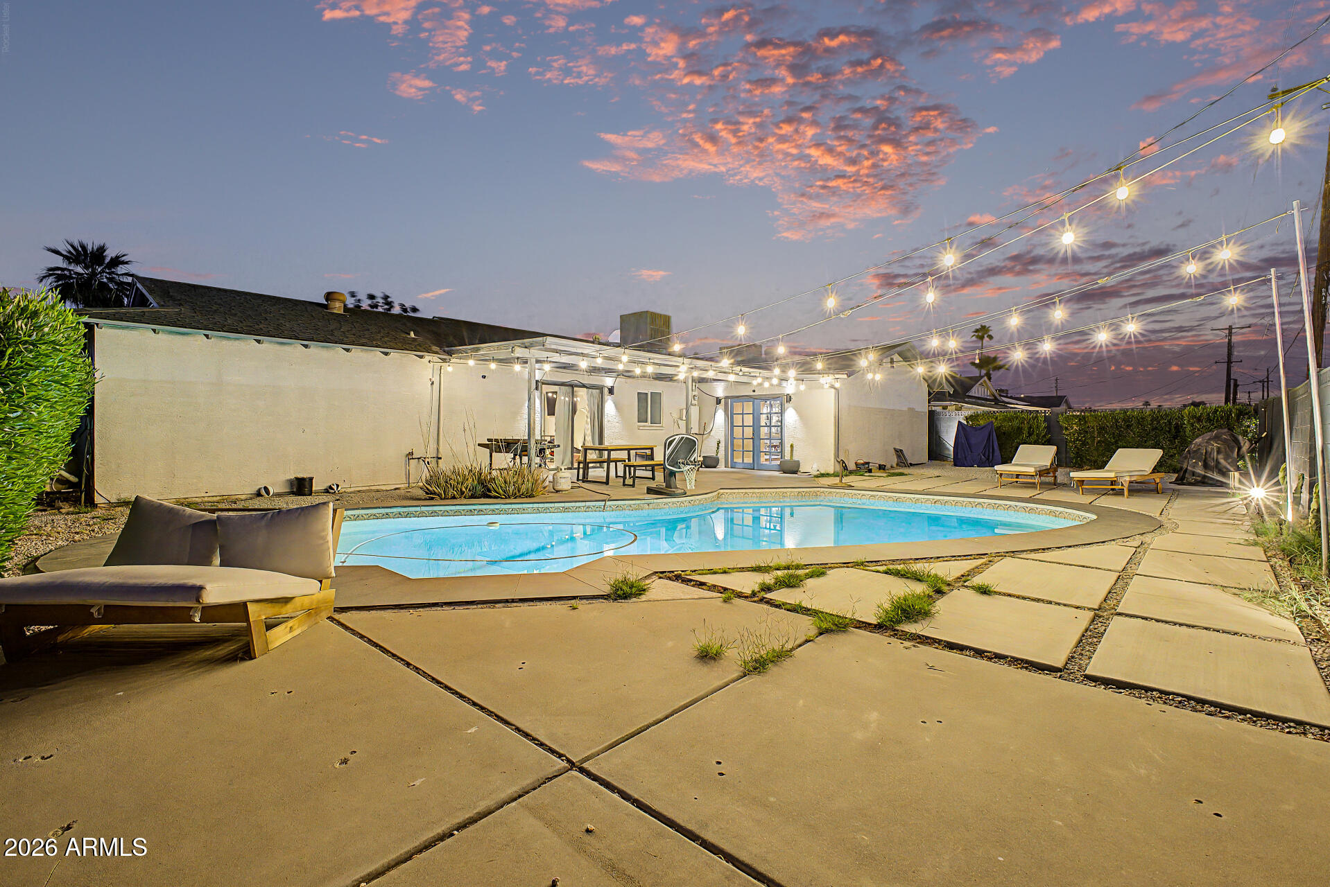 WEST PLAZA 12 LOT 2212-2356 TR A - Residential