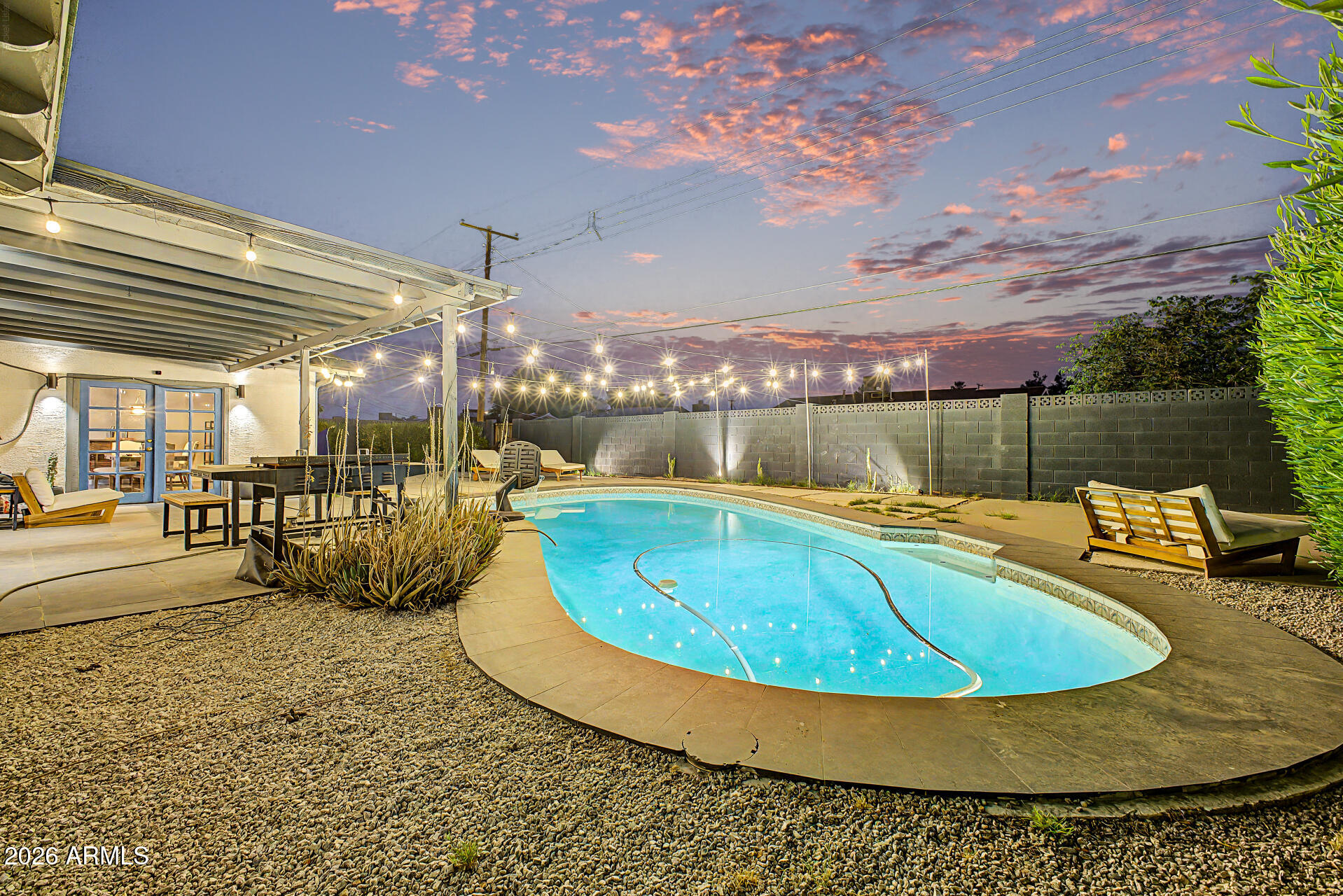 WEST PLAZA 12 LOT 2212-2356 TR A - Residential