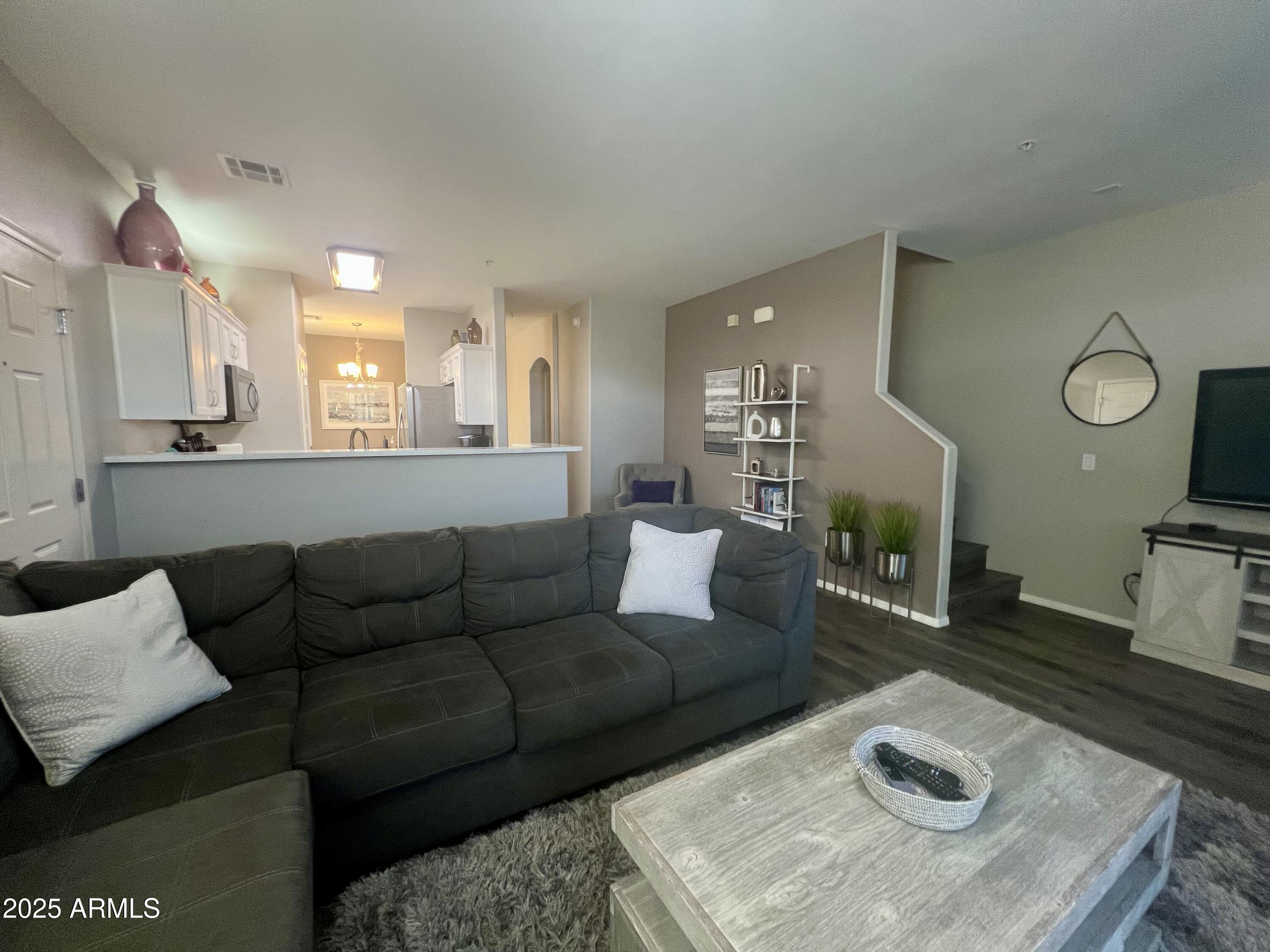 1350 S GREENFIELD Road 1077