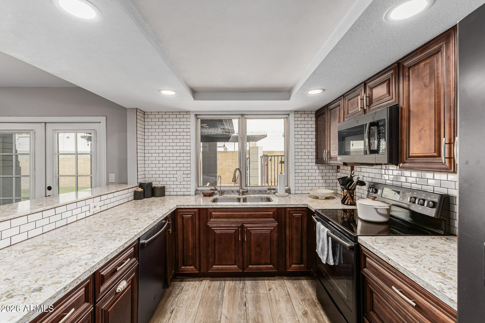 918 W MARLBORO Circle