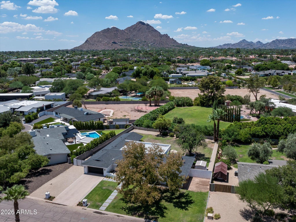 Photo of 5242 N Woodmere Fairway, Scottsdale, AZ 85250 (MLS # 7058083)