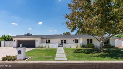 Photo of 5242 N Woodmere Fairway, Scottsdale, AZ 85250 (MLS # 7058083)