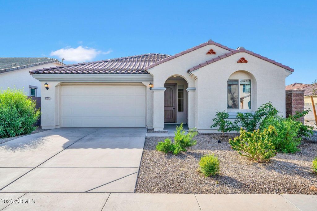 Photo of 10223 W Piccadilly Road, Avondale, AZ 85392 (MLS # 6985208)