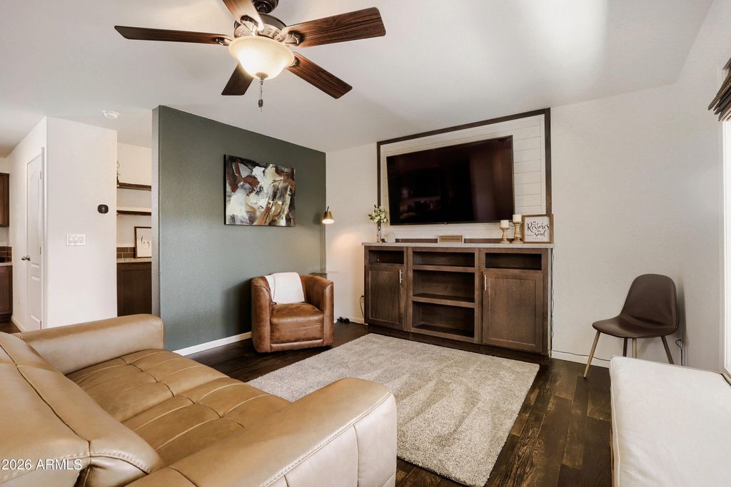 Photo of 19401 N 7th Street #137, Phoenix, AZ 85024 (MLS # 7026317)