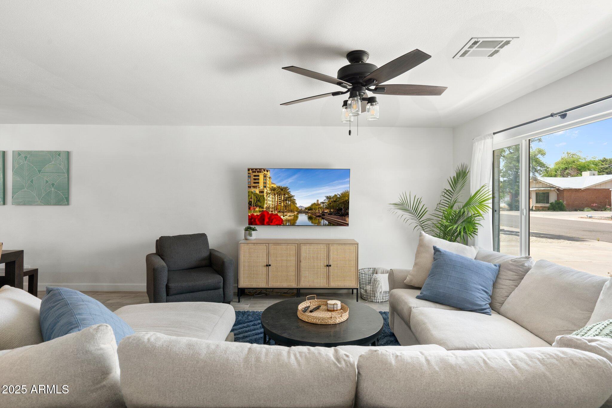 8449 E ROANOKE Avenue