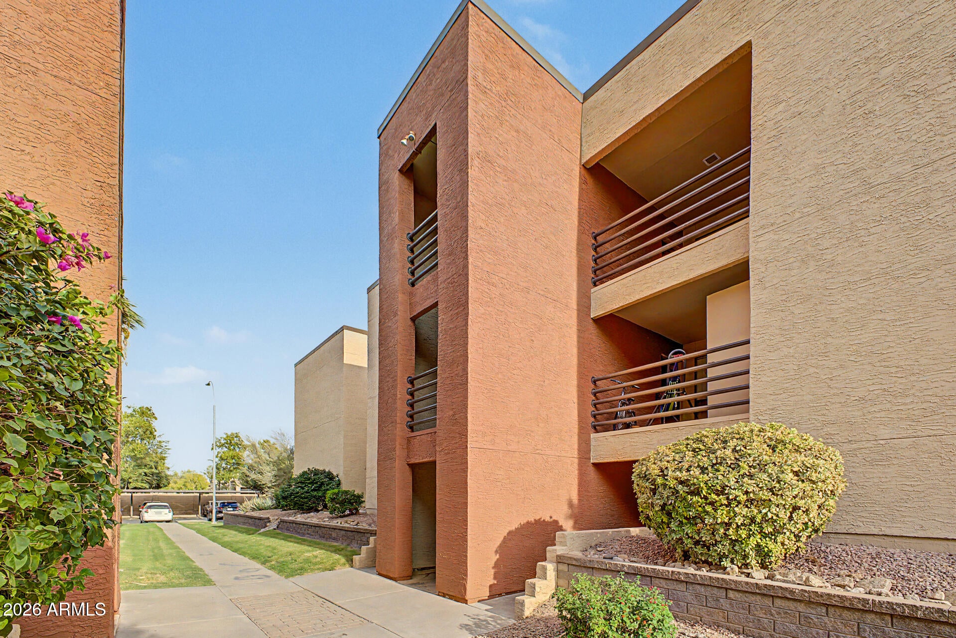 1340 N RECKER Road 322