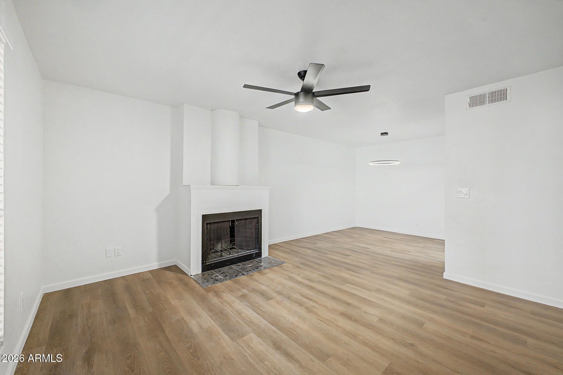 1340 N RECKER Road 322