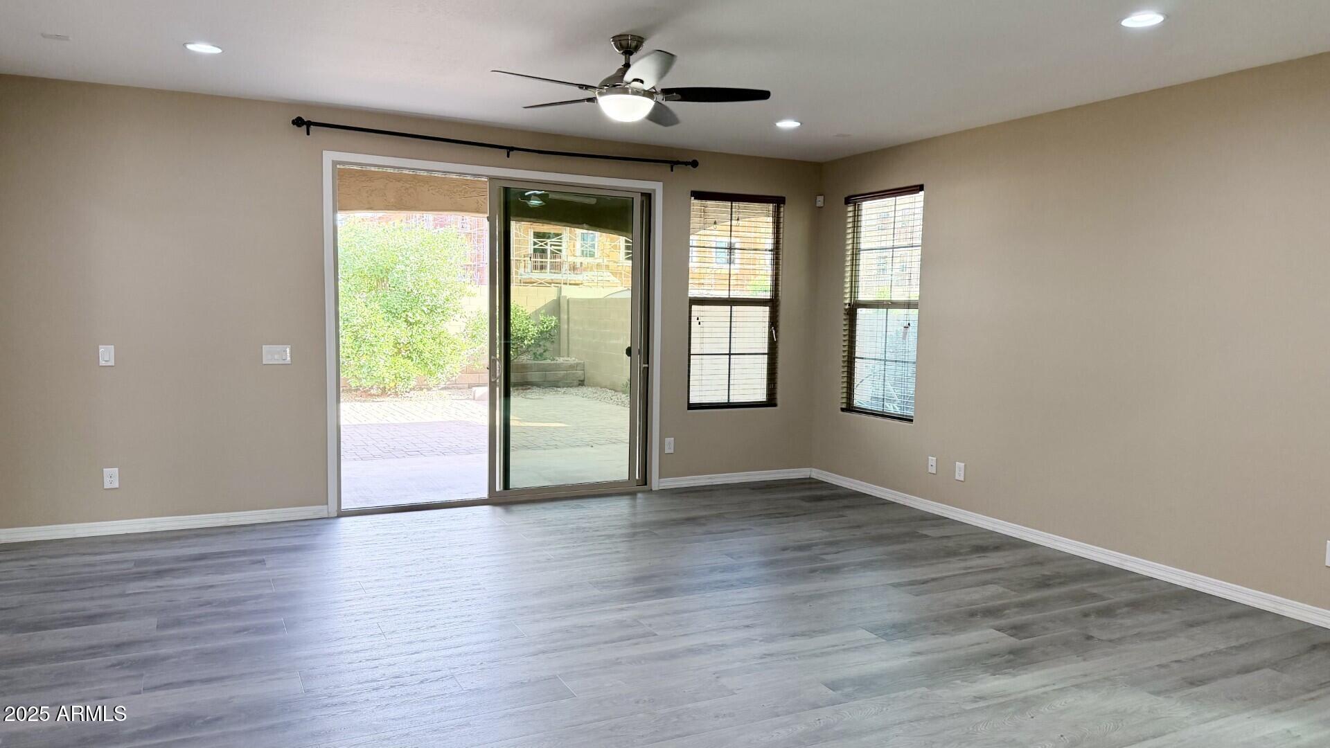 3021 S SUNLAND Drive