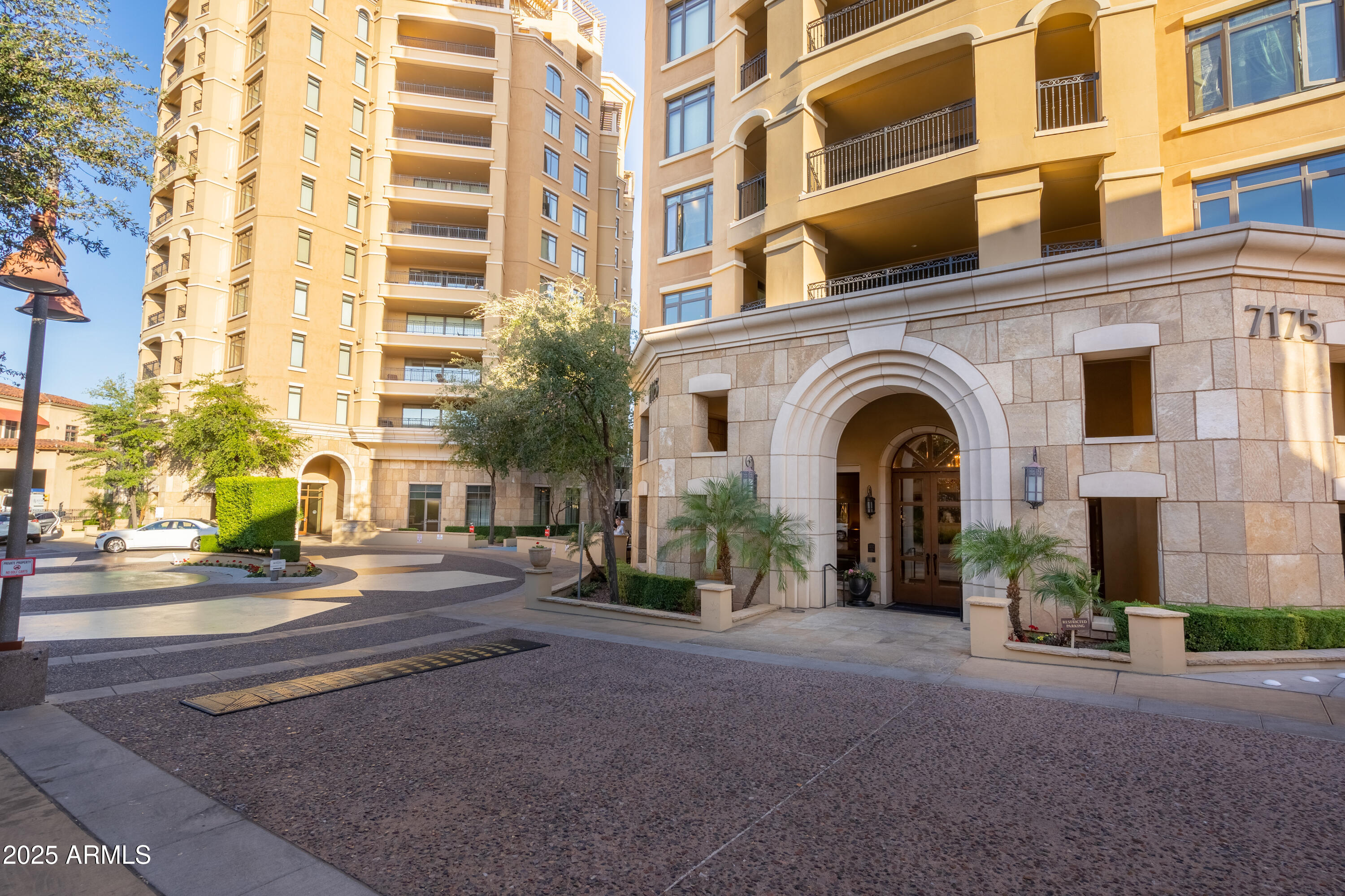 Scottsdale Waterfront Residences - Residential