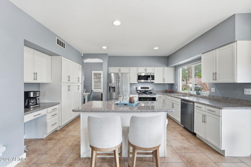 Photo of 5521 E Beck Lane, Scottsdale, AZ 85254 (MLS # 7087936)