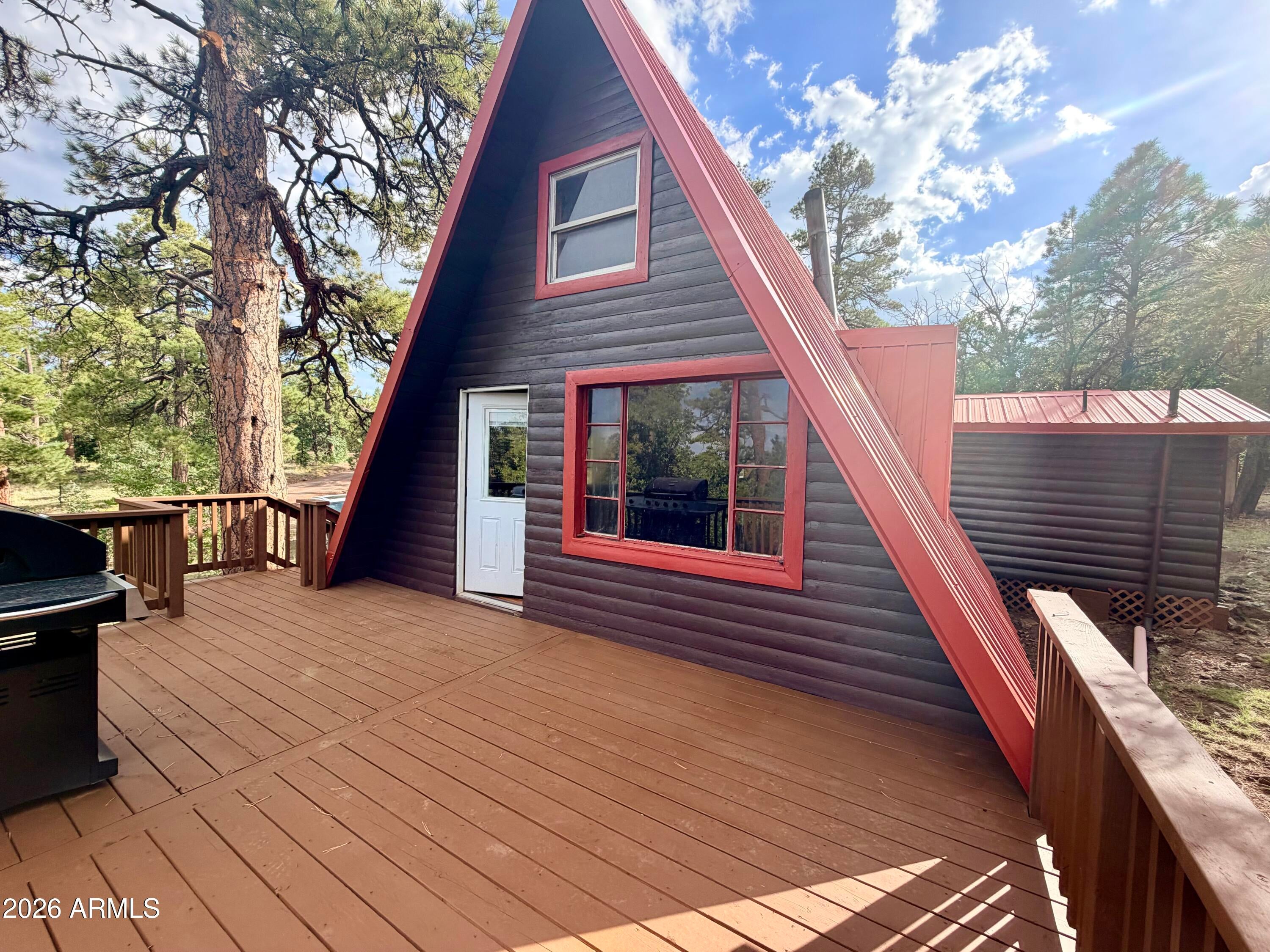 1584 WILLOW MOUNTAIN Road