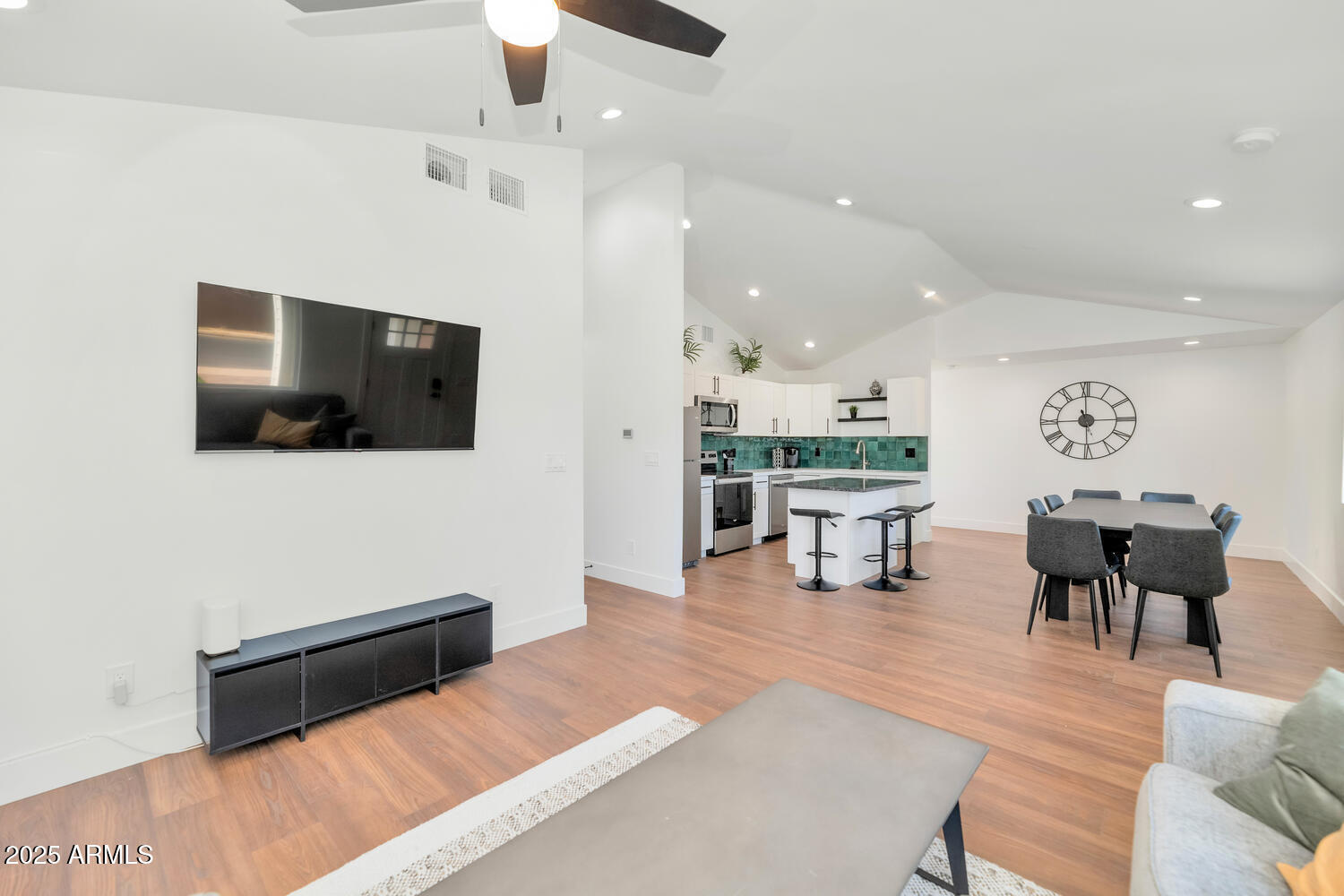 92 N PALM Street