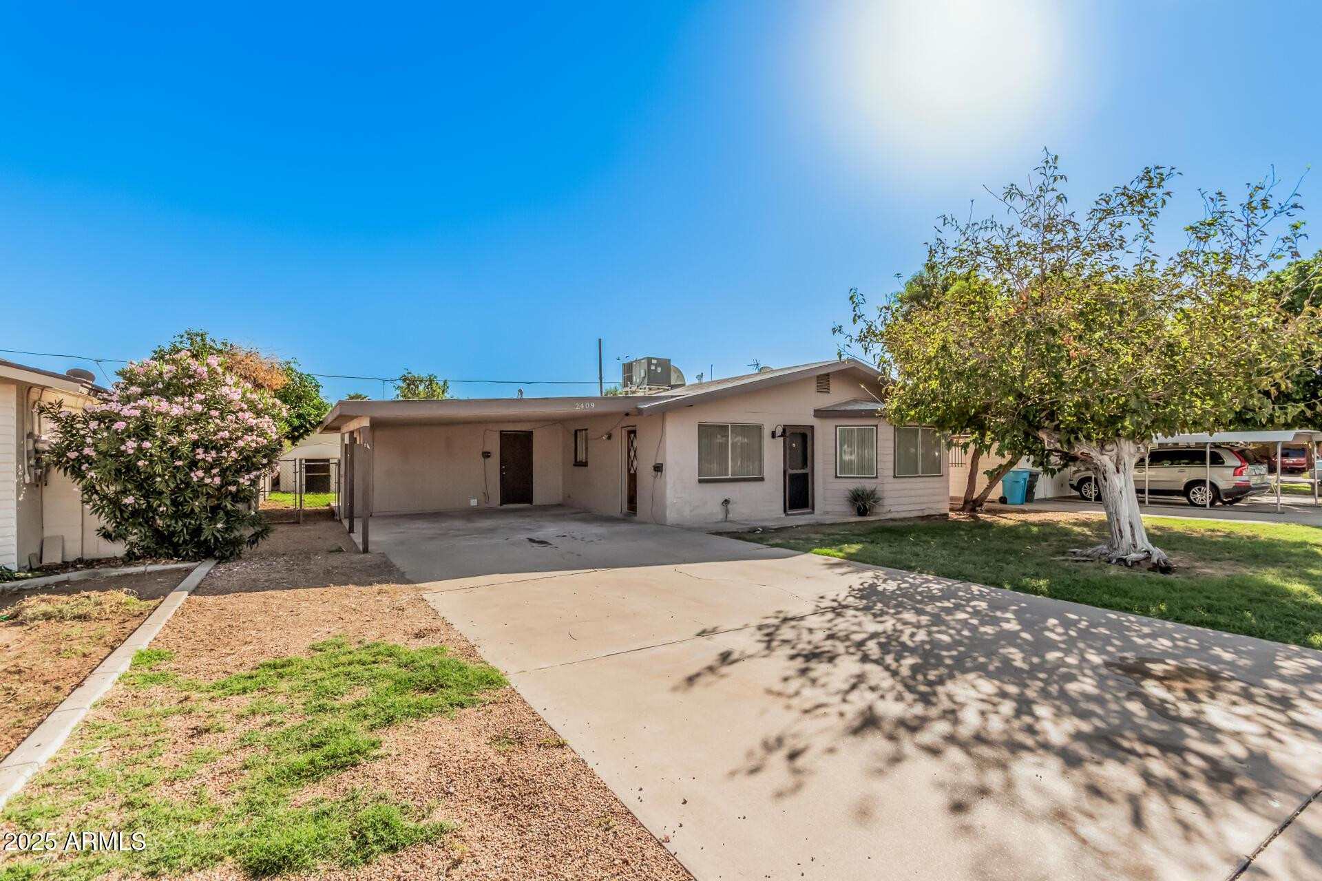 2409 W Cortez Street