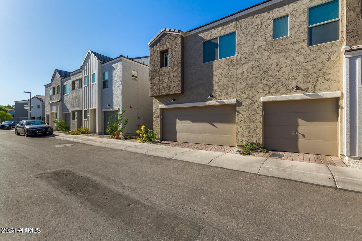 2268 W Laurie Lane