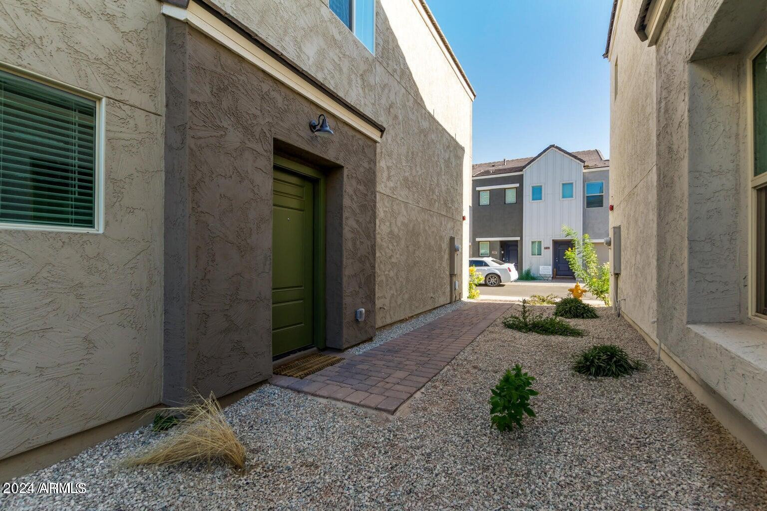 2268 W Laurie Lane