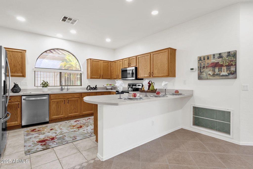 Photo of 5164 S Barley Way, Gilbert, AZ 85298 (MLS # 6927634)