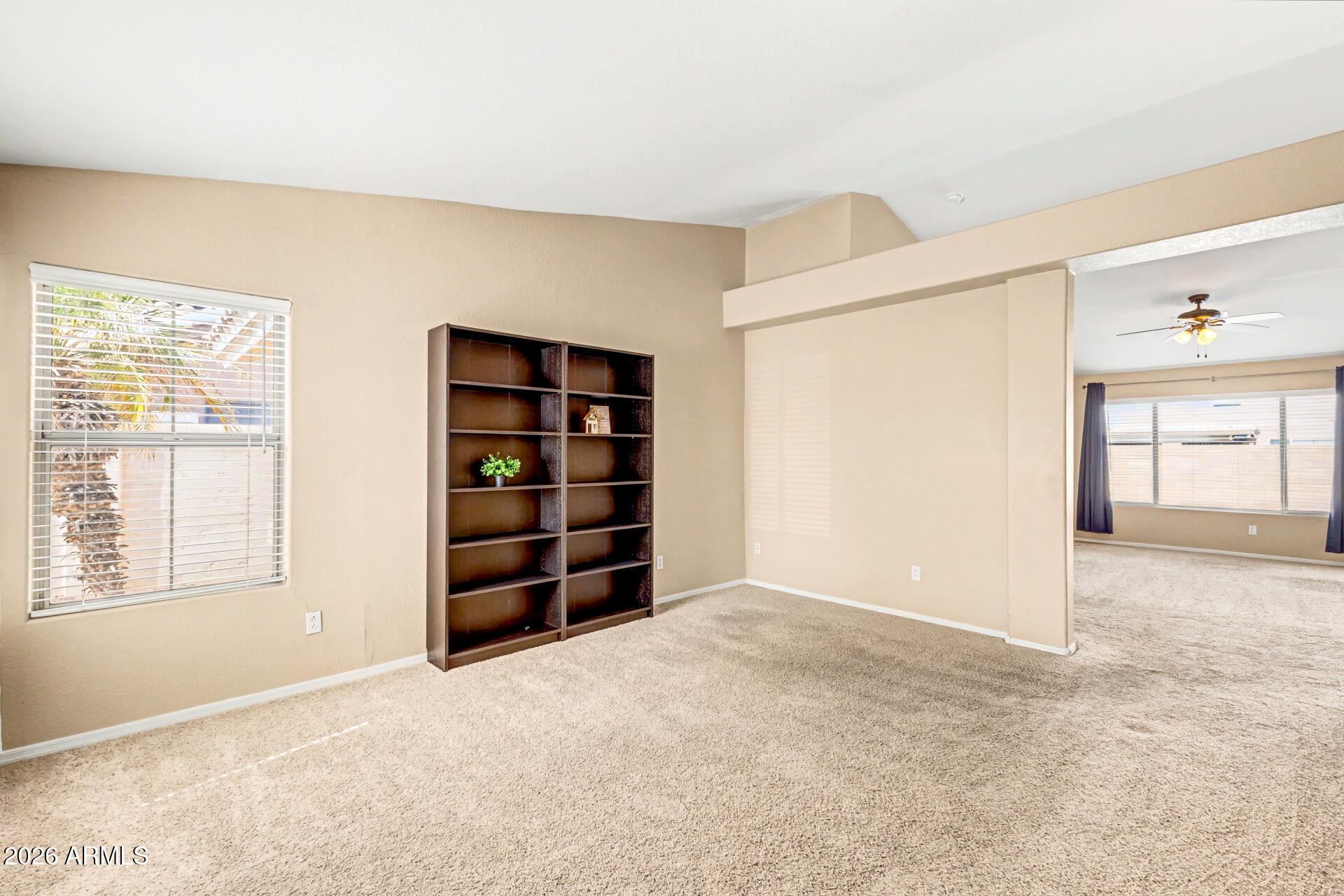 1688 E HEATHER Avenue