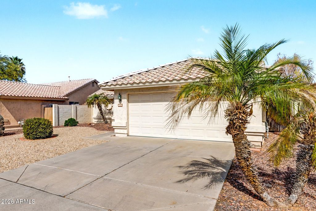 Photo of 1688 E Heather Avenue, Gilbert, AZ 85234 (MLS # 6989687)