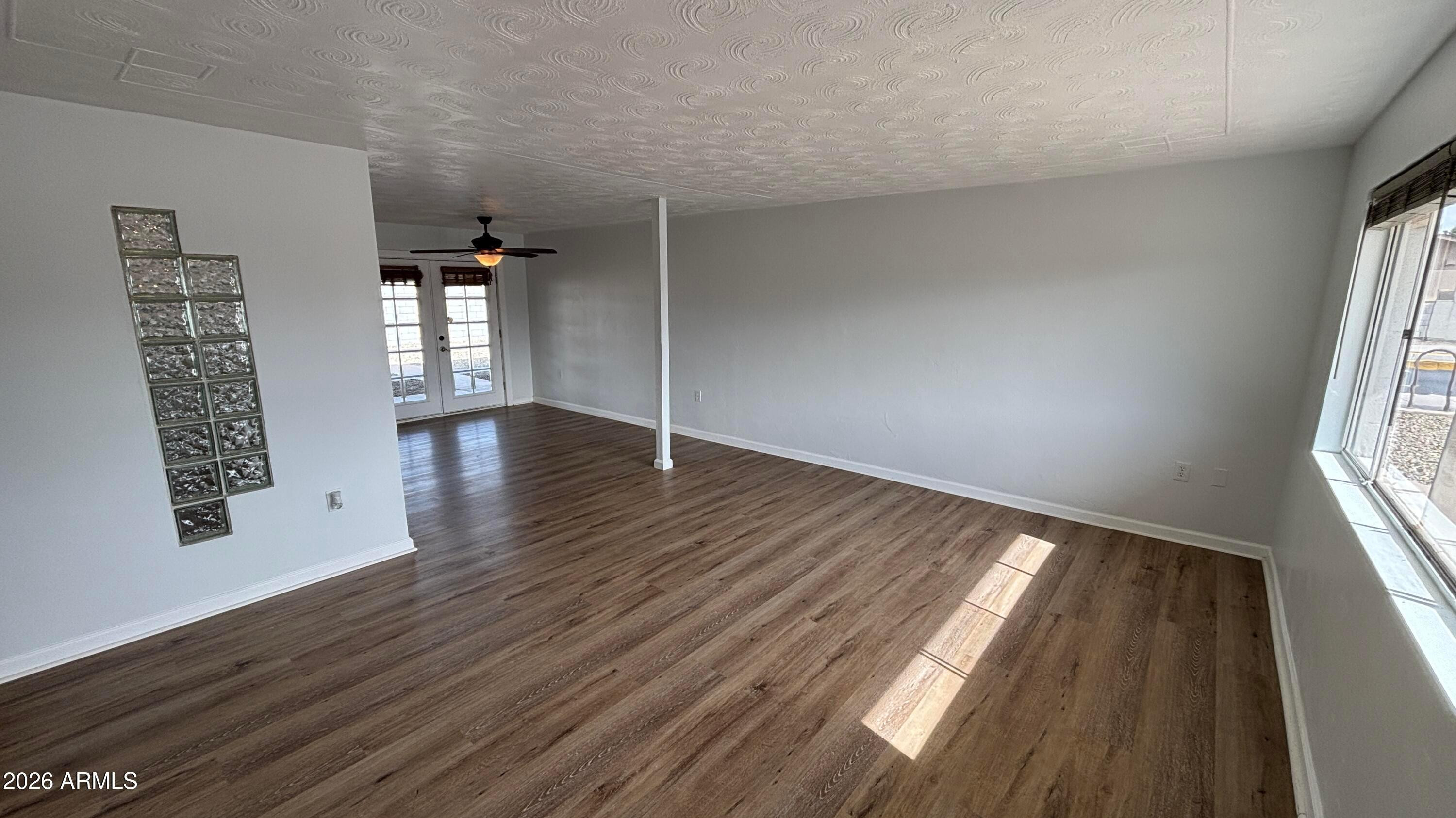 1000 W Elna Rae Street