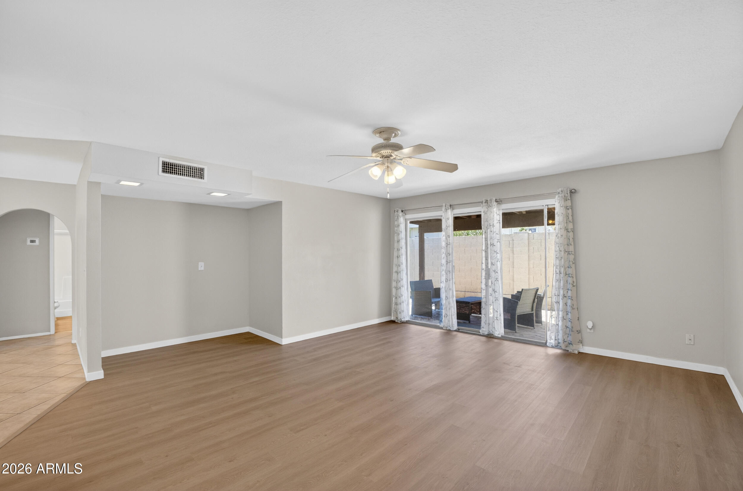 517 W DUKE Drive