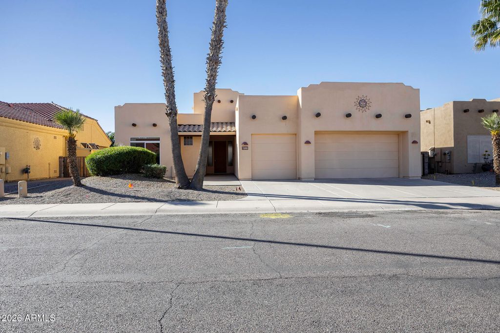 Photo of 923 W Crooked Stick Drive, Casa Grande, AZ 85122 (MLS # 7002495)