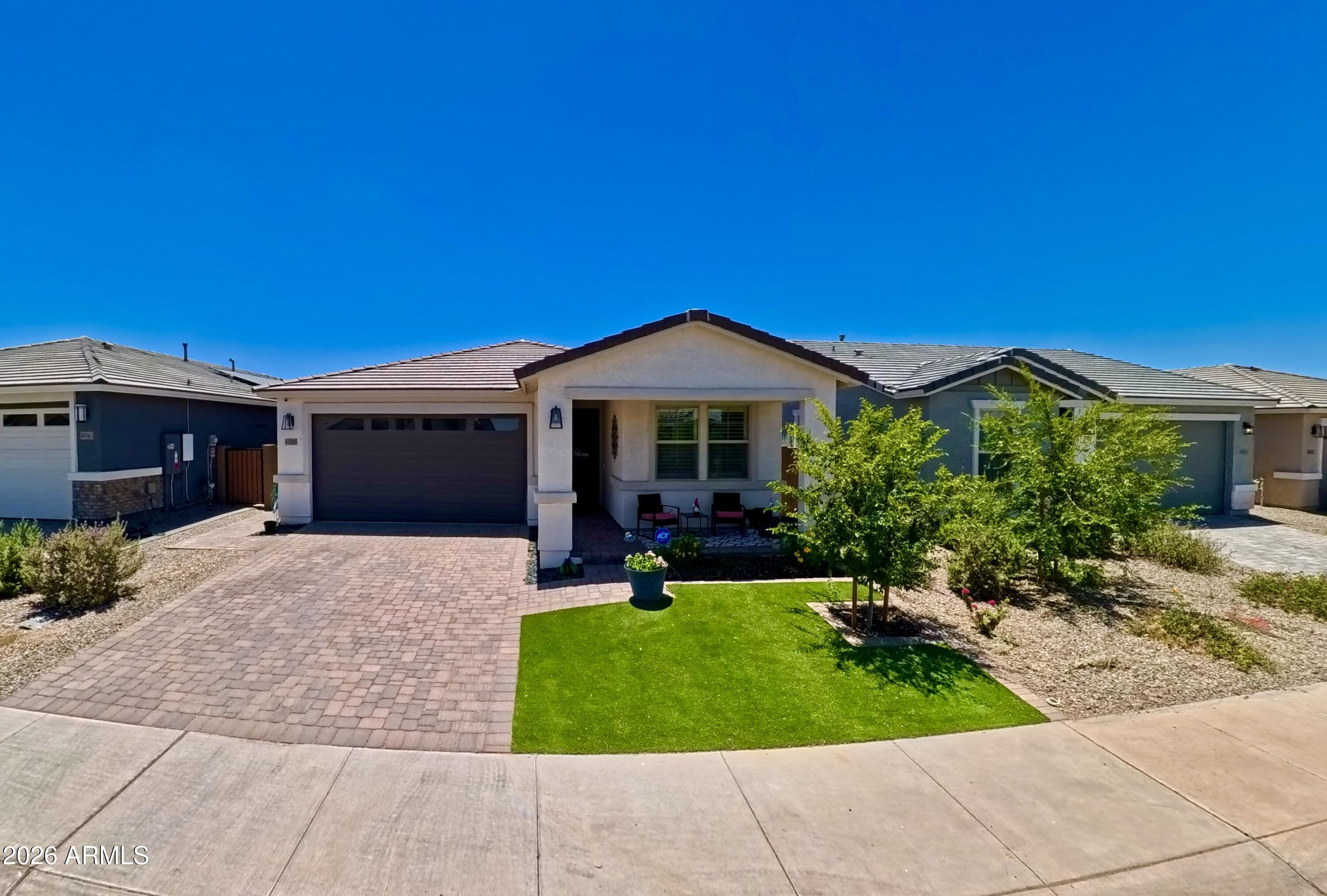 40105 W ELM Drive
