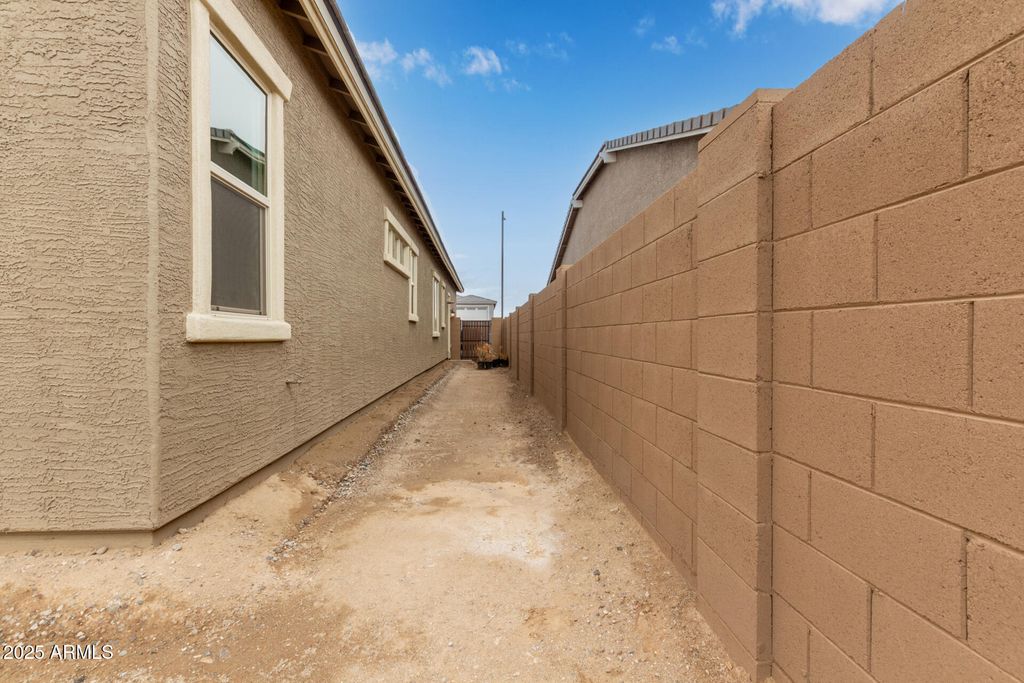 listing image 40