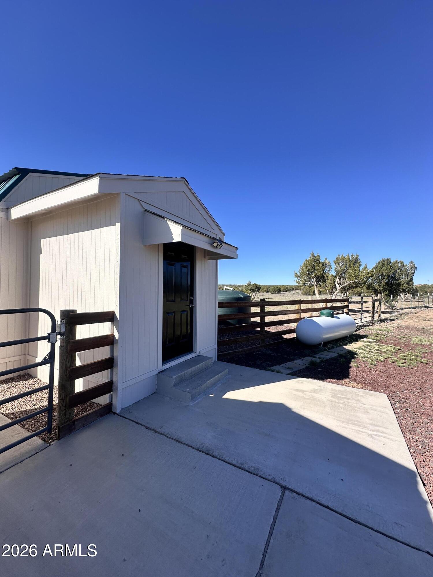 61 N8190 -- -