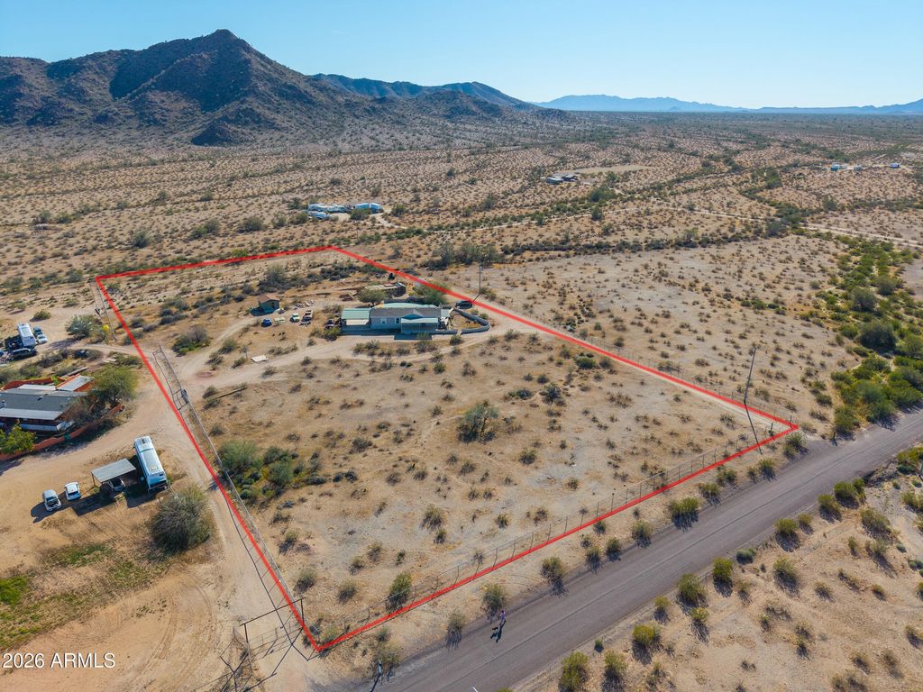 Photo of 56125 W Barnes Road, Maricopa, AZ 85139 (MLS # 6988314)