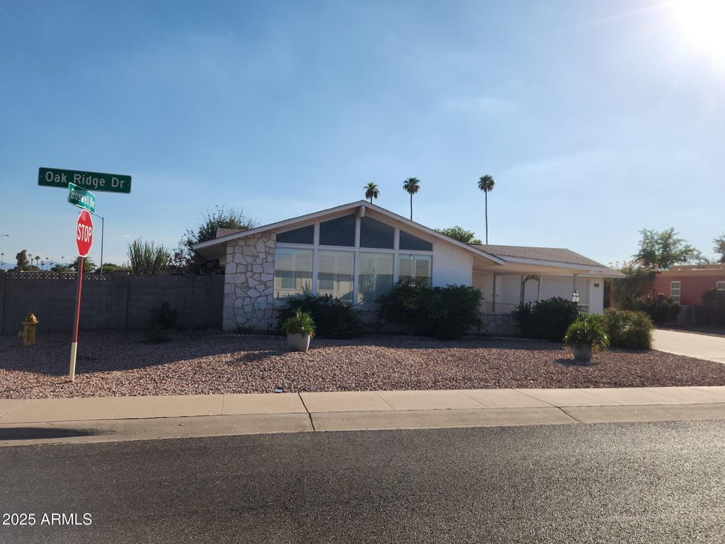 Photo of 10201 W Oak Ridge Drive, Sun City, AZ 85351 (MLS # 6926863)