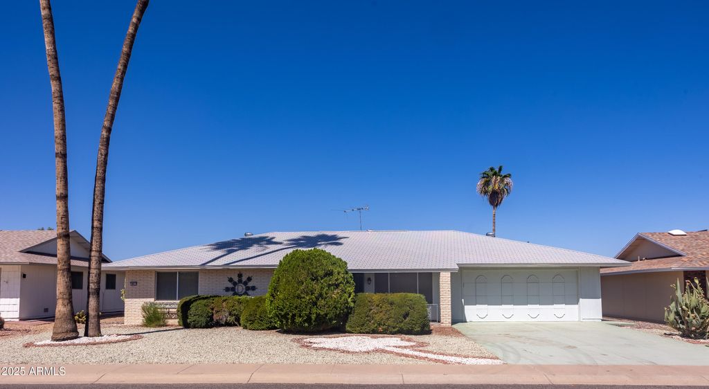 Photo of 18011 N 134th Drive, Sun City West, AZ 85375 (MLS # 6963445)