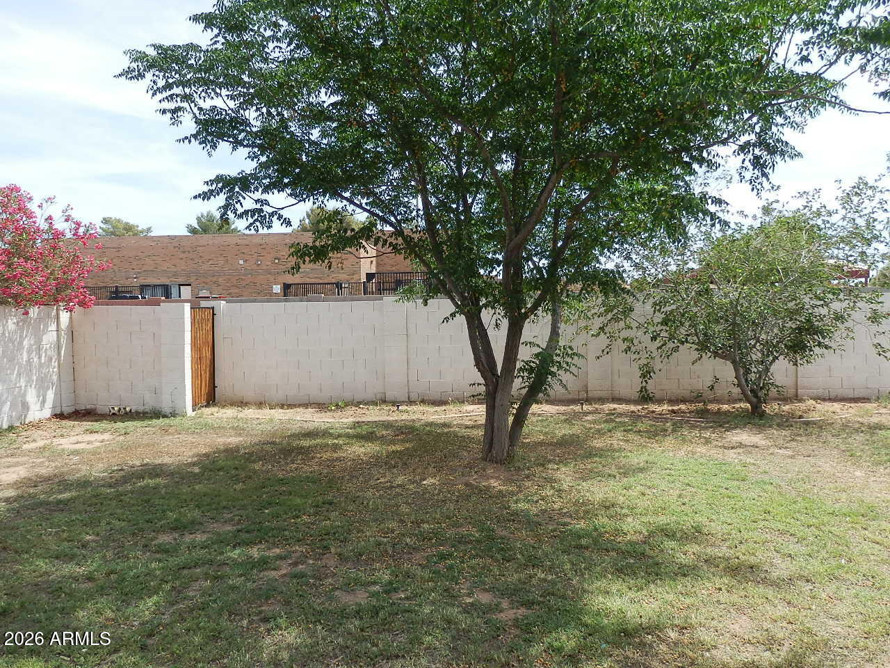 Properties 2 203 S 132ND Street