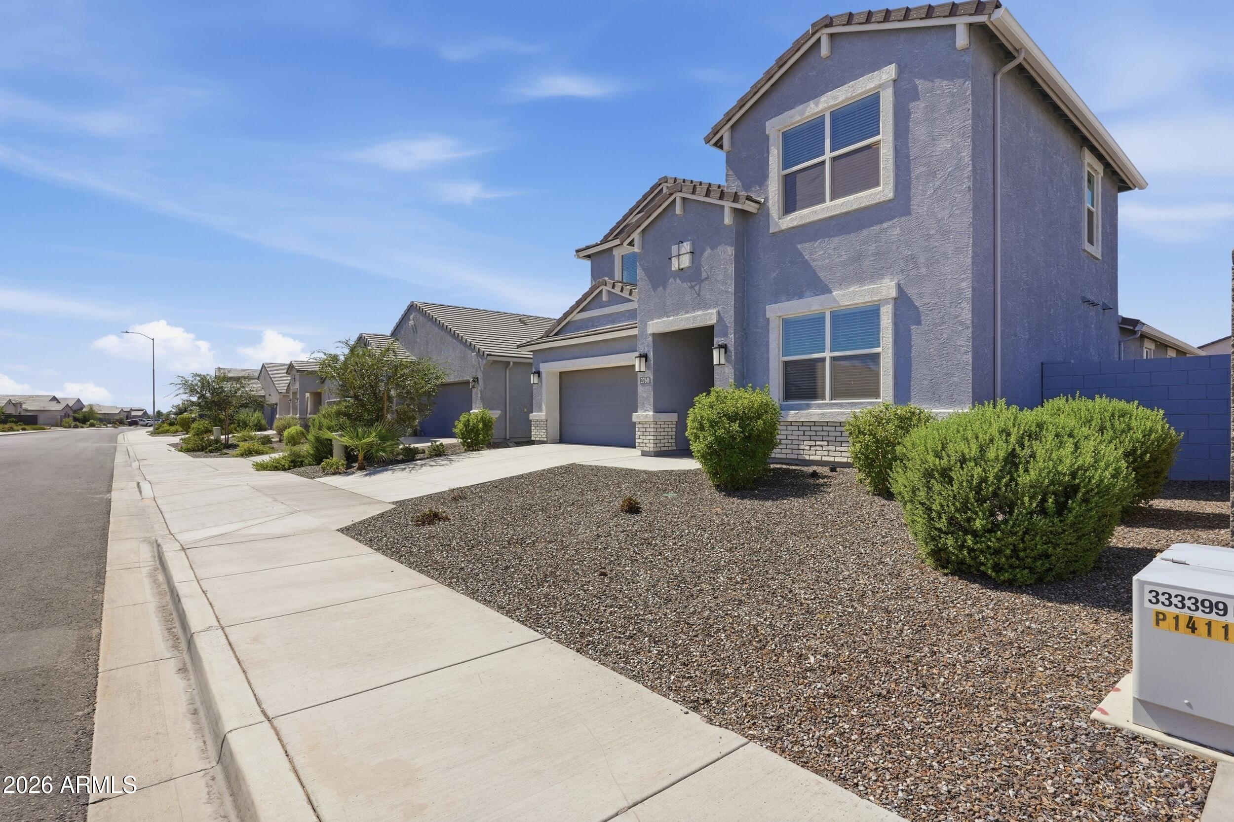2760 W STRADLING Avenue